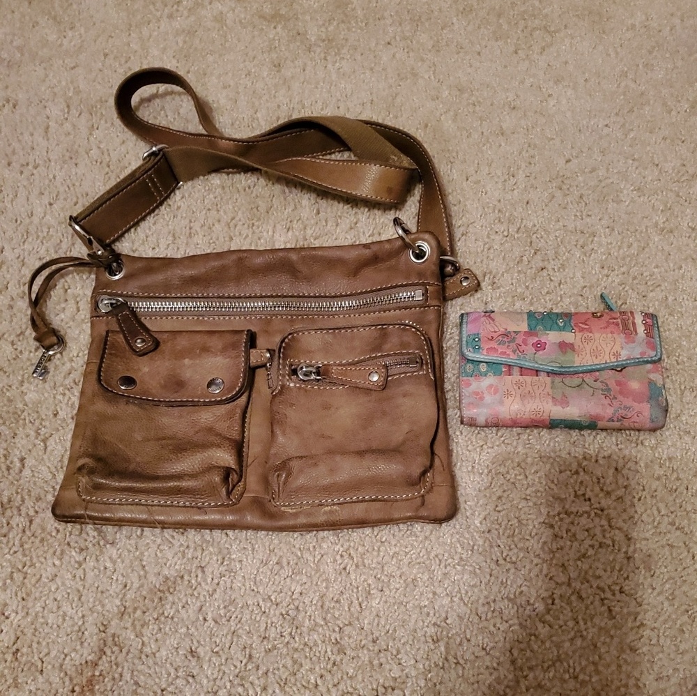 Leather olive green Fossil Crossbody with wallet